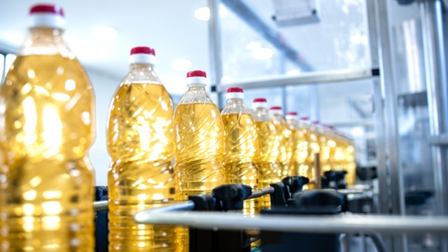 cooking-oil-bottling-production.jpg