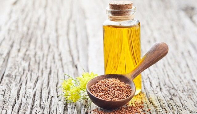 flaxseed-oil-flax-seeds.jpg